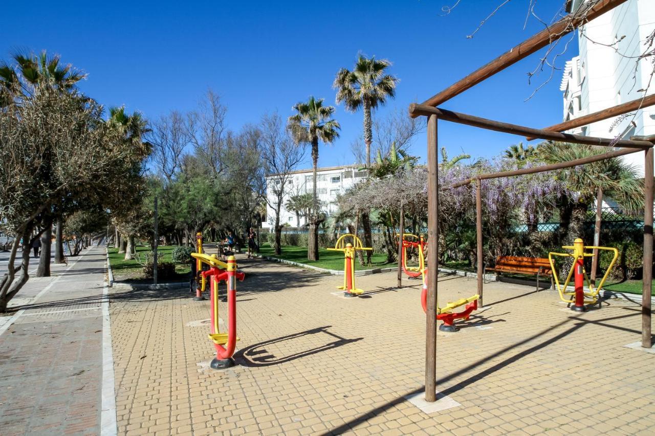 Banus - Banus Playa Rocio Beachfront Complex Apartamento *