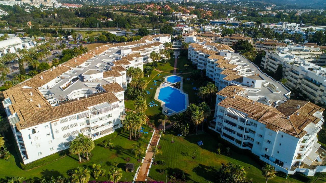 Banus - Banus Playa Rocio Beachfront Complex Apartment
